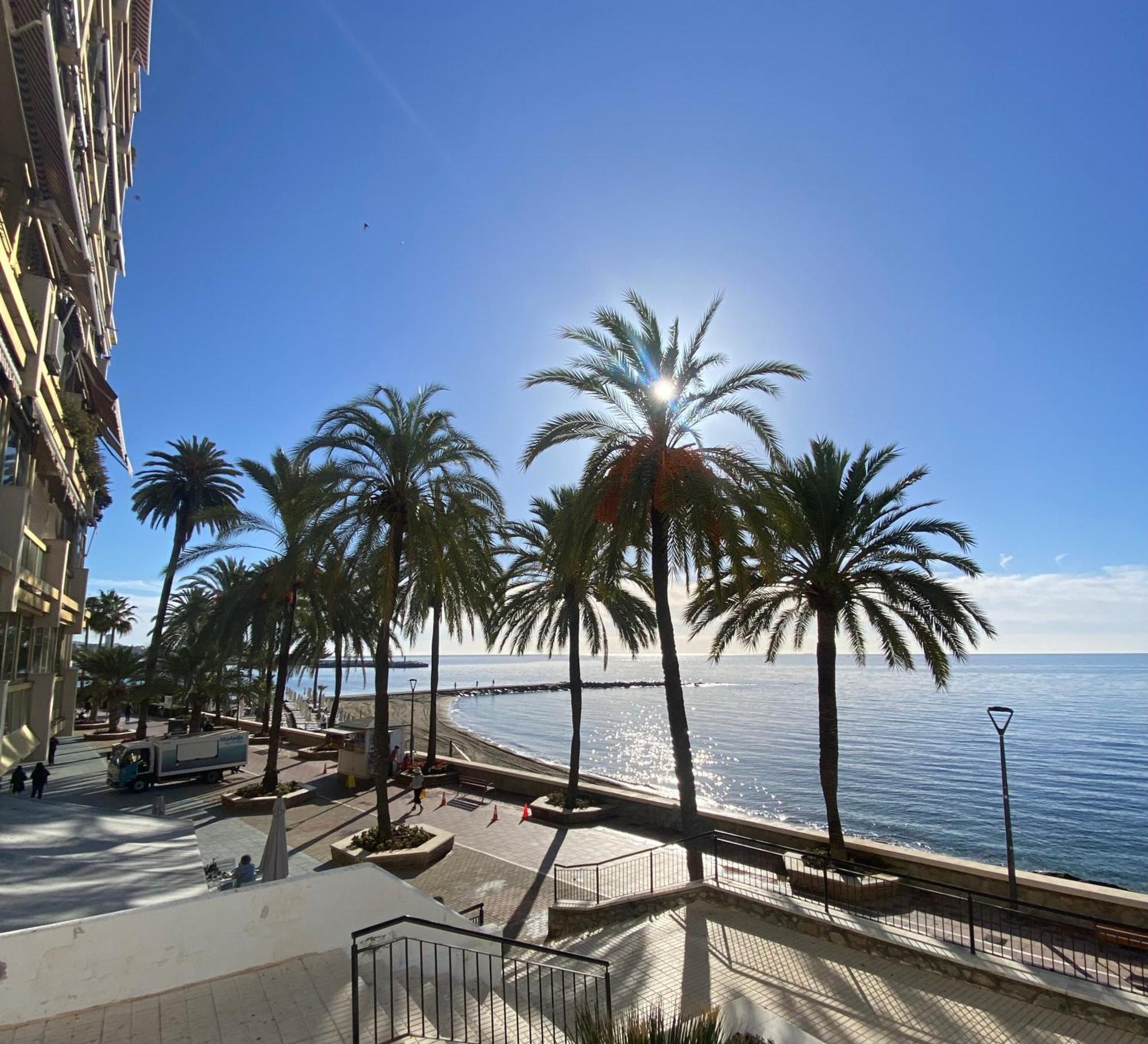 Marbella Beachfront Edificio Mayoral Primera Linea De Playa Y Centro Ciudad Con Barco Opcional Extérieur photo