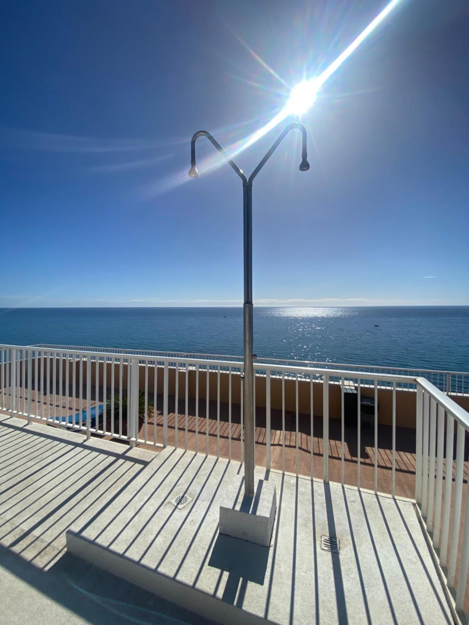Marbella Beachfront Edificio Mayoral Primera Linea De Playa Y Centro Ciudad Con Barco Opcional Extérieur photo