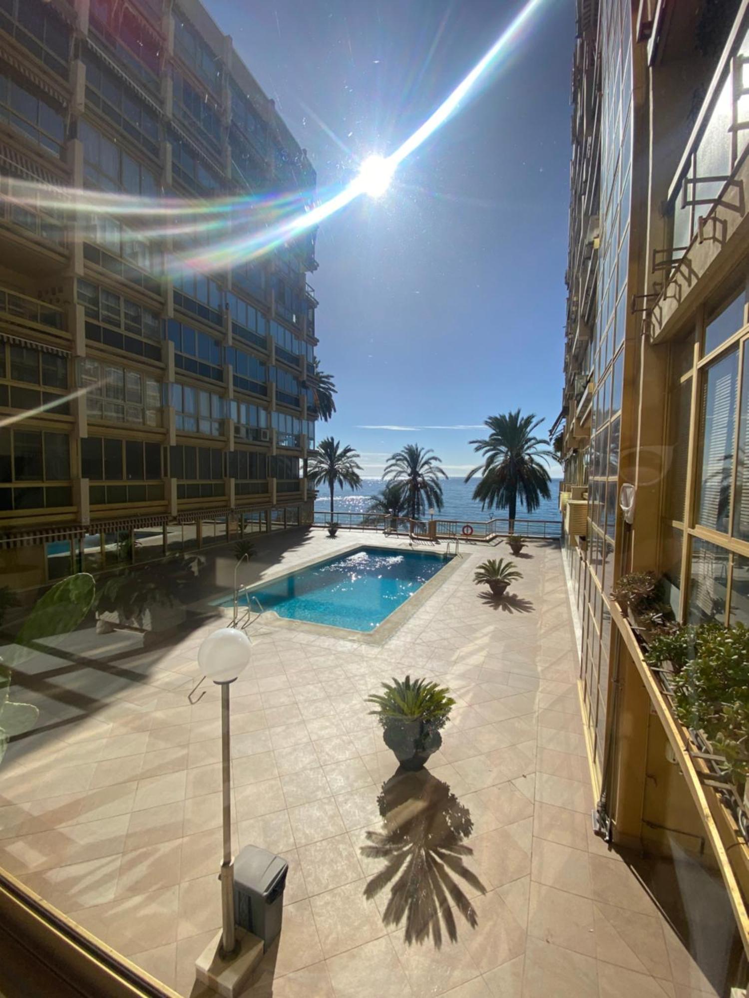 Marbella Beachfront Edificio Mayoral Primera Linea De Playa Y Centro Ciudad Con Barco Opcional Extérieur photo